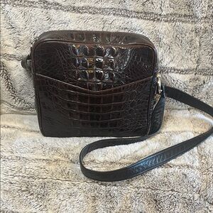 Sandra Roberts Sleek Brown Crossbody Bag